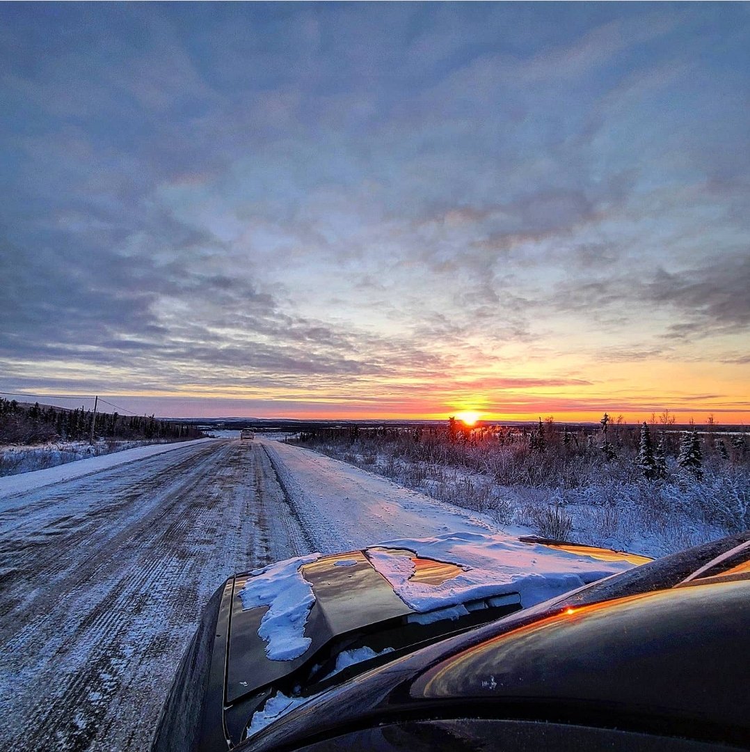 2 More Days of Sunlight.
Sun will set in Inuvik on Sunday December 5th and not rise above the horizon again until January 6th, 2022.
#Inuvik #SpectacularNWT #ArcticLife #24HourDarkness #PolarNight