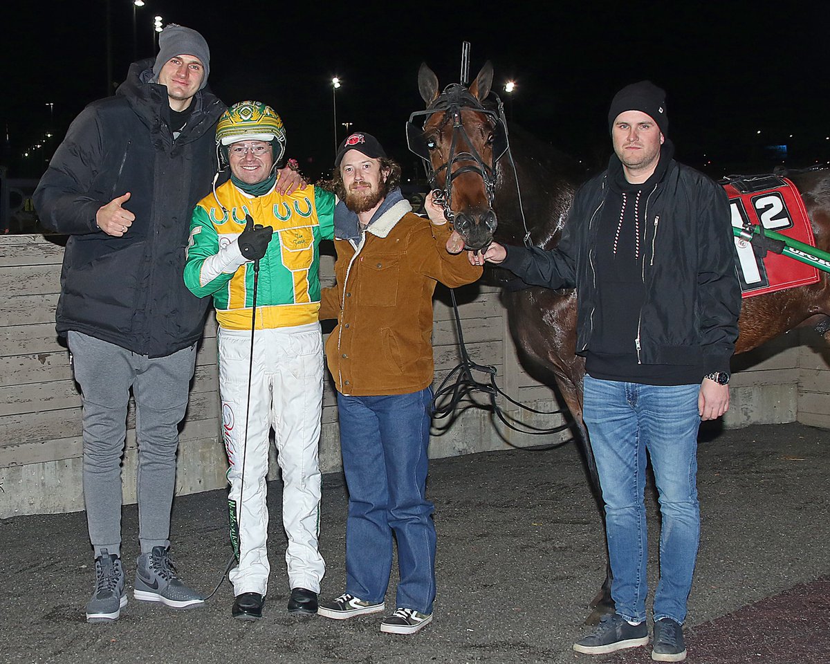TheMeadowlands's tweet photo. Jokic Enjoys A Night Of Racing At The Meadowlands Racetrack!!

“I wanted to get to know the sport here in the U.S. so I texted Tim about two months ago,” said Jokic. “This experience has been great.” @NBA @nuggets 

https://t.co/6mDxaly2hZ https://t.co/Dz7CVMpO44