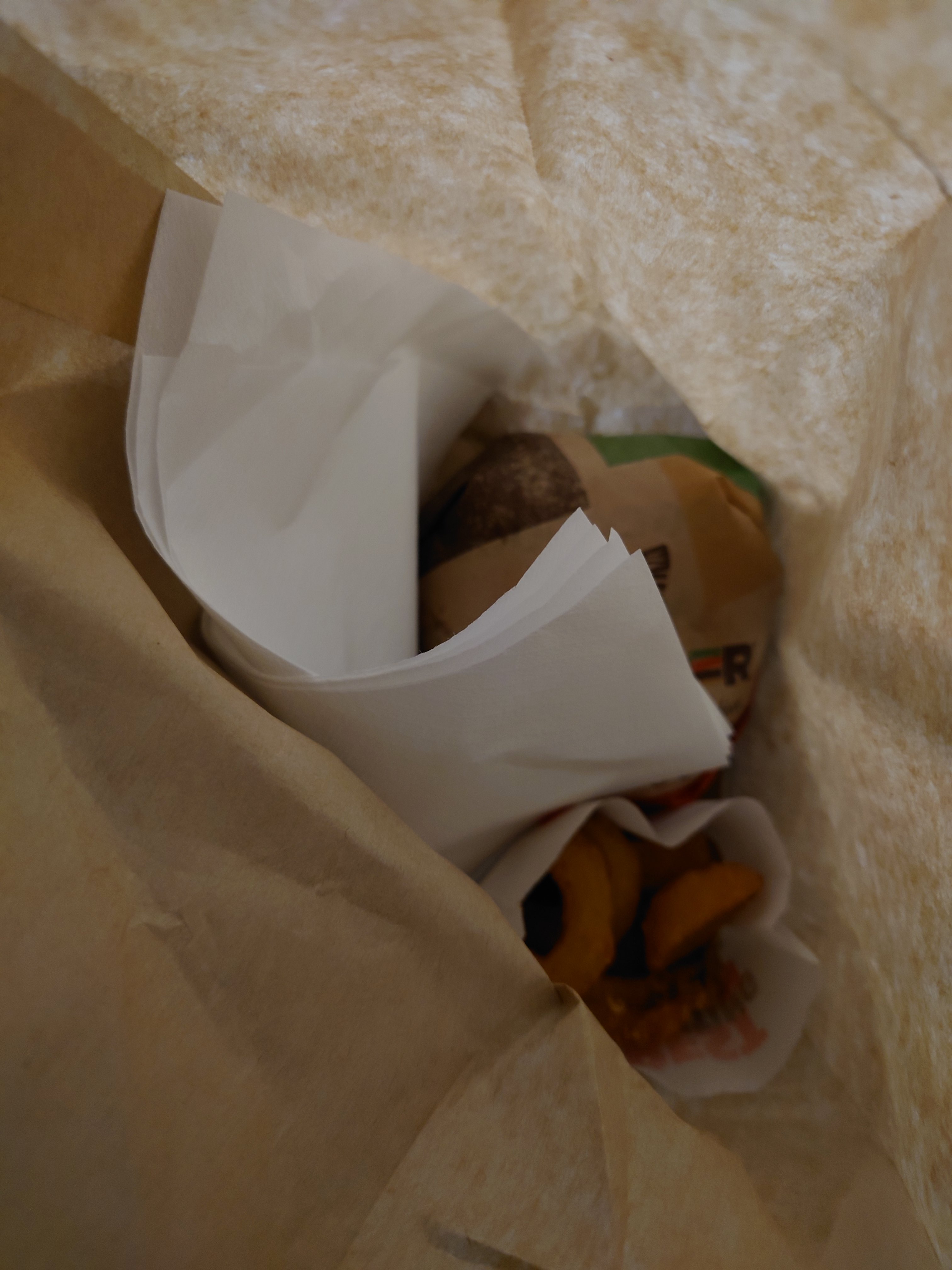 央堂院 今日はバーガーキング 行ってきた おゆみ野 茂原で閉店して以来だから数年ぶりよ ワッパー上手い バーガーキングさんまた再オープンしてください 千葉県茂原に バーガーキング T Co Foj8gd85du Twitter