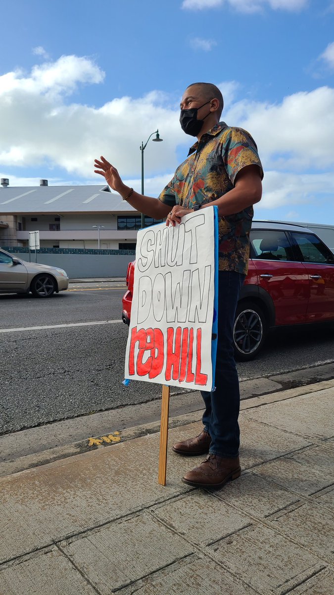 sergio4hawaii's tweet photo. Listen to the community and #shutdownredhill! https://t.co/hvJgq3Sx4i
