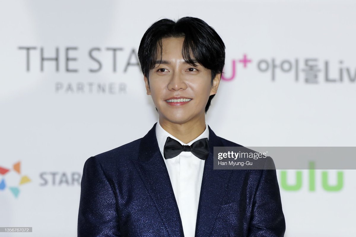 Lee seung yoon певец. Ли сын ги 2020. Lee seung gi 2020. Ли сын ги 2023. Ли сын ги.