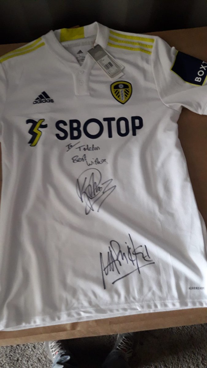 pelotazo's tweet photo. ¡DESCARGA la Aplicatón de la @Teleton!

Y puja en la Rematatón por llevarte la camiseta del Leeds, la camiseta de Calvin Phillips, firmada por él y por Marcelo Bielsa

#TodosLosDias https://t.co/nZfi2ngdj7 https://t.co/7a1fkmy7zh