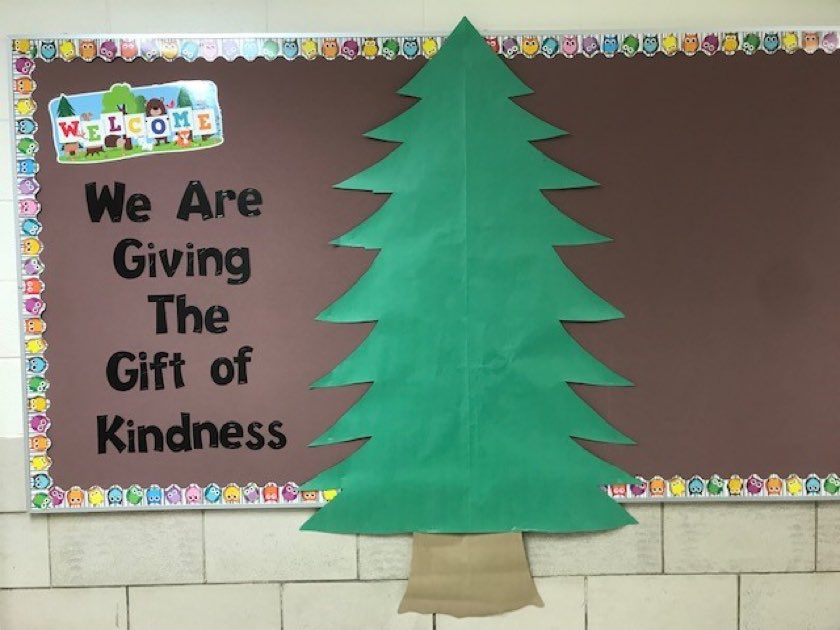 west_retsd's tweet photo. Grade 1/2s are practicing kindness. When the students do something kind they get an ornament to write their act of kindness on and “hang” it on the tree. #RETSDSchools #Kindness https://t.co/QruFmZfL7q