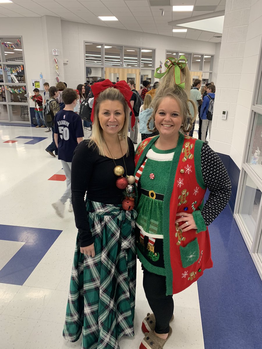 LMS_MrsTaylor's tweet photo. Such a fun day at Lewisburg Middle!! Tacky Christmas &amp; Christmas Dance 🎄 https://t.co/gcjK9yV2a0