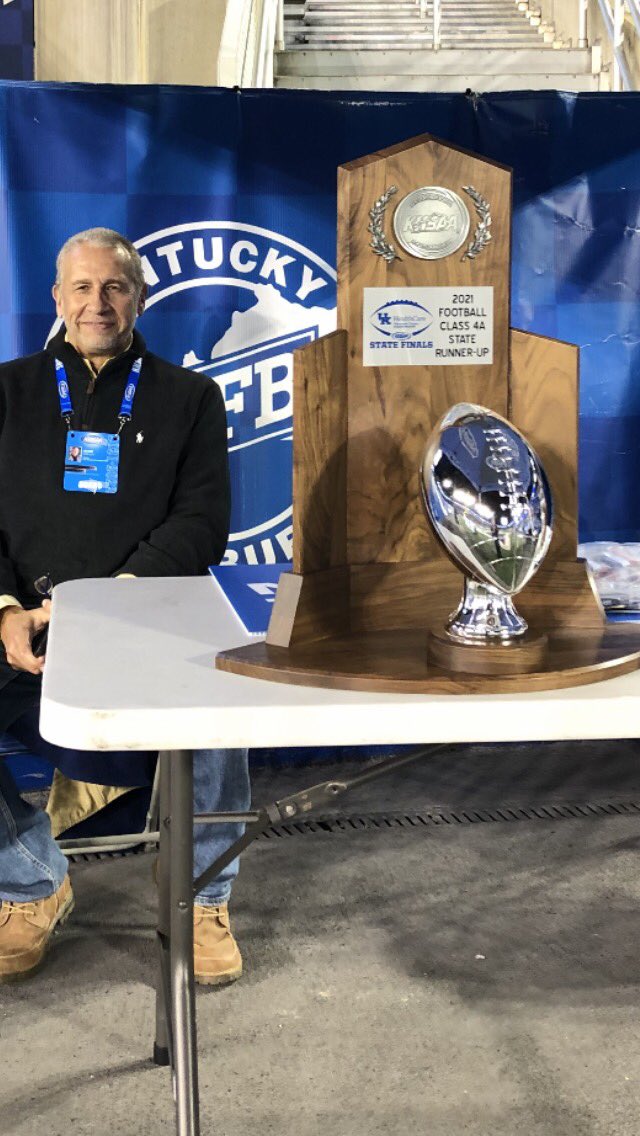 davidcouch's tweet photo. Congrats on a heck of a football season to my alma mater, Johnson Central. Didnโt end up with the golden football like in 2016 and 2019 but making it to finals again is always something to be very proud of. #MatneyStrong https://t.co/dLjjTuSeiW