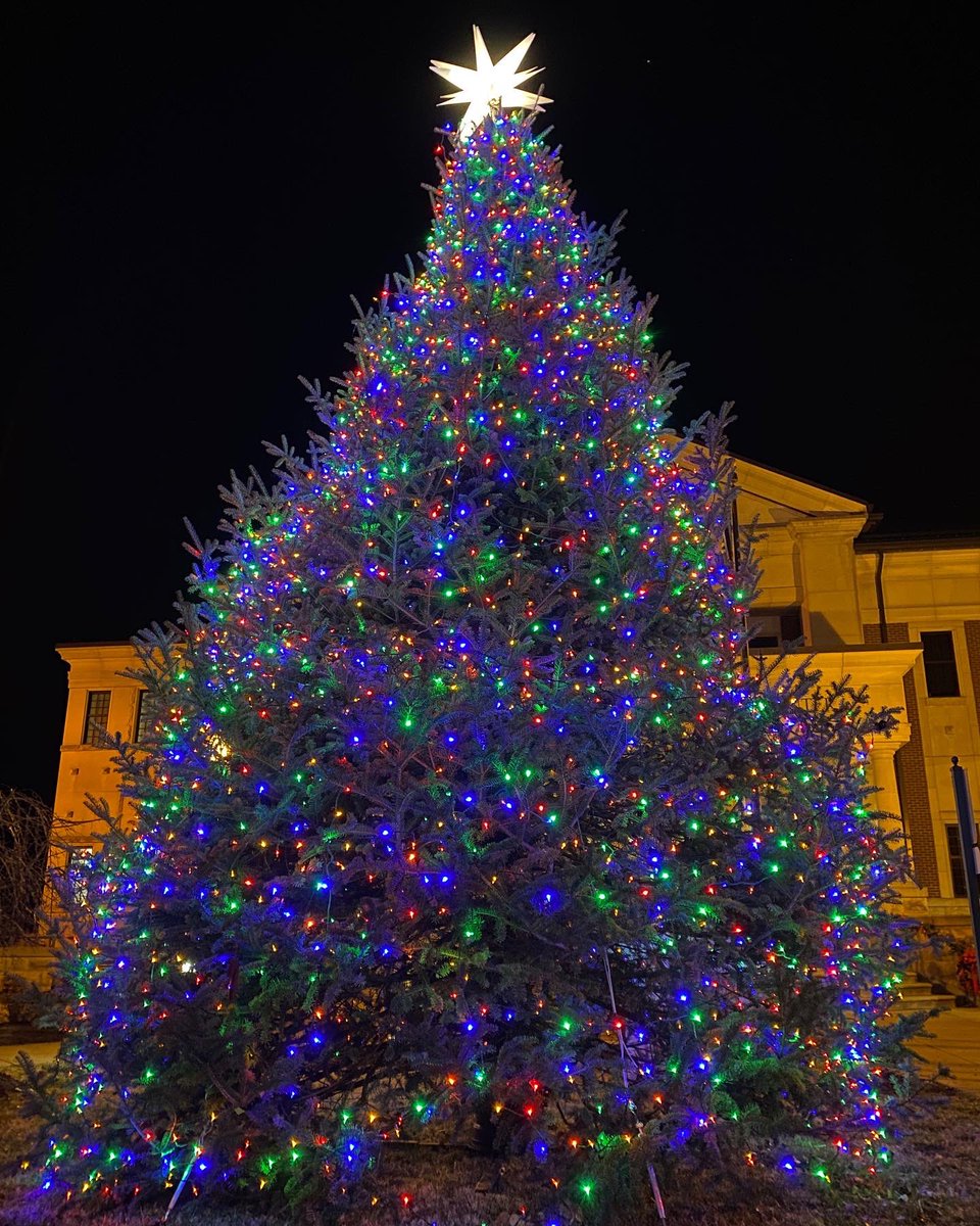 RCCelebrates's tweet photo. From the bottom of our hearts, thank you to everyone who made our 5th Annual Christmas on the Square celebration so magical! To the vendors, sponsors, volunteers, city staff, partners, and everyone in attendance, we offer our sincere appreciation and wish you a Merry Christmas! https://t.co/4GyYjxlEew