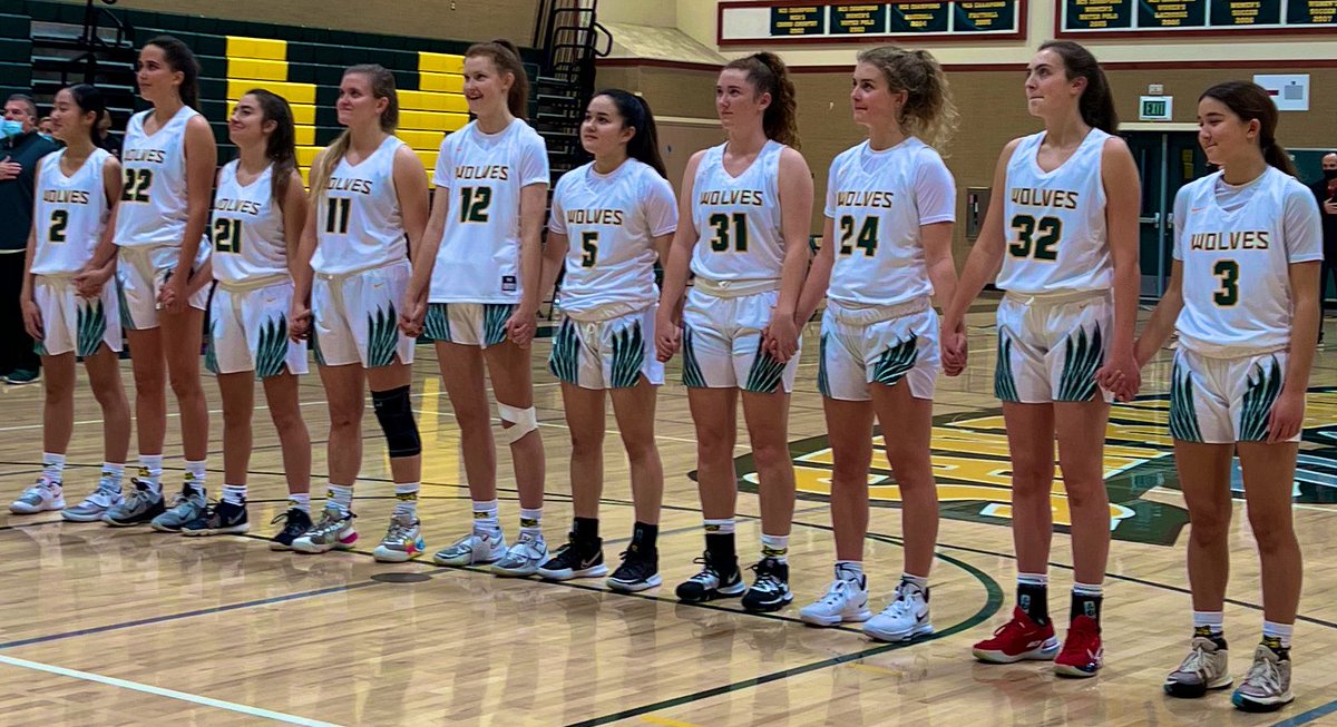 Srvladywolves's tweet photo. Girls were clicking tonight. 86 to 46 final over Clayton Valley Charter. Pasco with 35 points (6 for 10 from 3), chambers with 16 points, Amanda Kerner with 8, Elyse Wilkerson with 9. Great team effort. And how about the White on White look!!! https://t.co/xEj1cCfreT