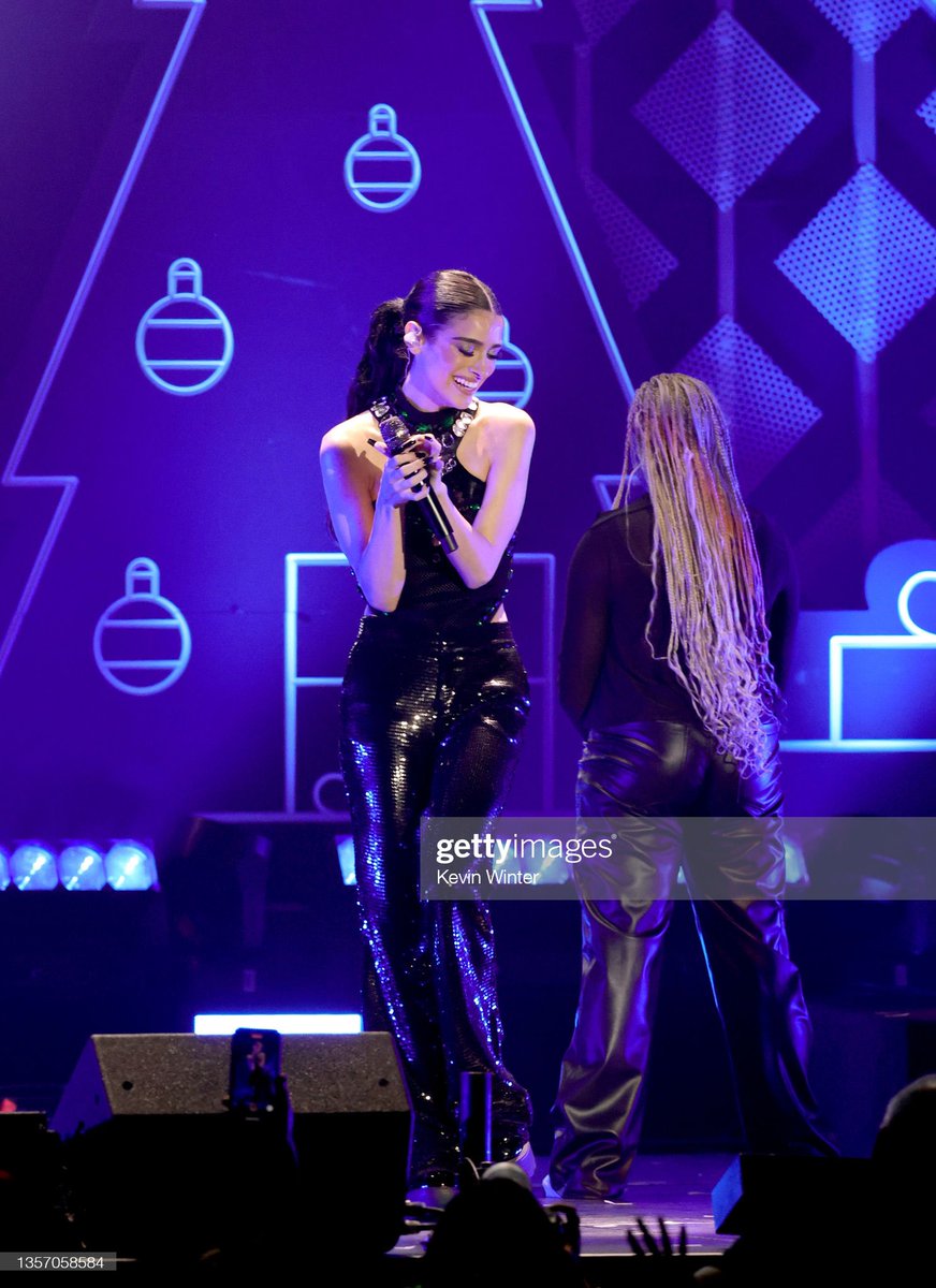 that's my girl i'm so proud and so happy for u dixie, ur so talented and amazing i love you endlessly <a href="/dixiedamelio/">dixie</a> ❤️🩹