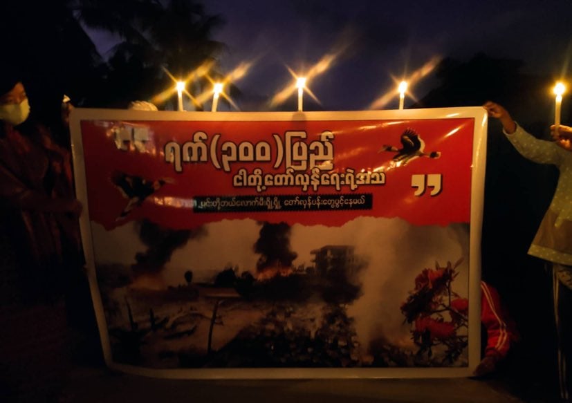 IrrawaddyNews's tweet photo. Residents of Sagaing Region’s Kale showed their opposition to the military regime early Saturday morning. 
(Photo: CJ) 
#WhatsHappeningInMyanmar https://t.co/Sy3E9xrLVA