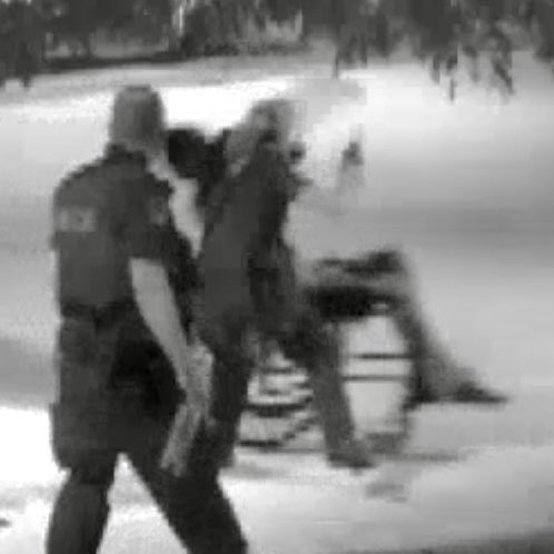 PeterCronau's tweet photo. Choking, kicking, hitting, tipping - all in a night’s work for the Darwin cops.
And guess who got charged with assault? Yep, the Aboriginal bloke in the wheelchair.
#ChargeTheCops #BLM
https://t.co/dv4BiNadJO
@ABCaustralia https://t.co/wWNIt7HVRK