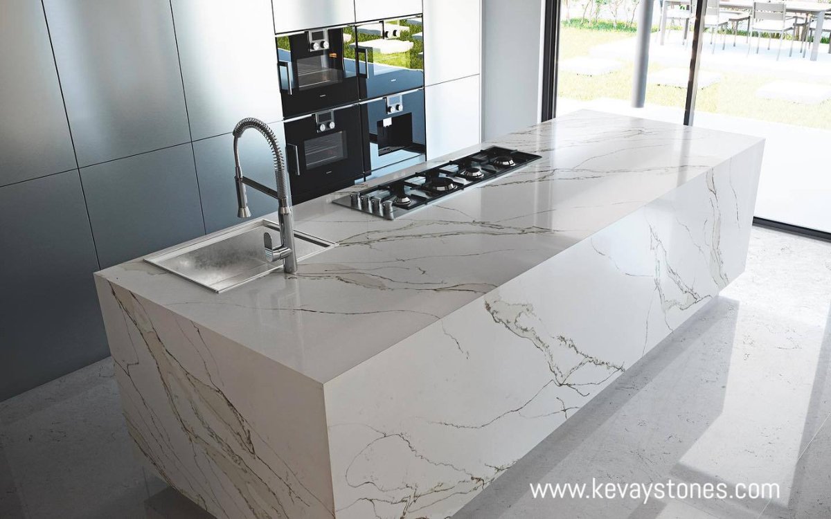 GraniteIndia3's tweet photo. If your home had a beating heart, it would be the kitchen. 
Material- Unique Calacatta Gold
@kevaystones #quartz #indianquartz https://t.co/0UytByjQcO
