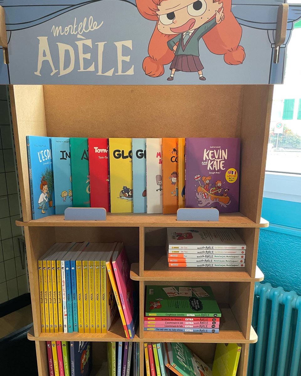 9artLibrairie's tweet photo. Mortelle Adèle fait fureur auprès des enfants, cette héroïne au tempérament bien trempé a su se faire une place. Si ces livres leur plaisent alors notre sélection de éditions BD KIDS pourraient les intéresser. Quelques duos de choc afin d'étendre leurs horizons. ✨ https://t.co/gXt1btTnZk