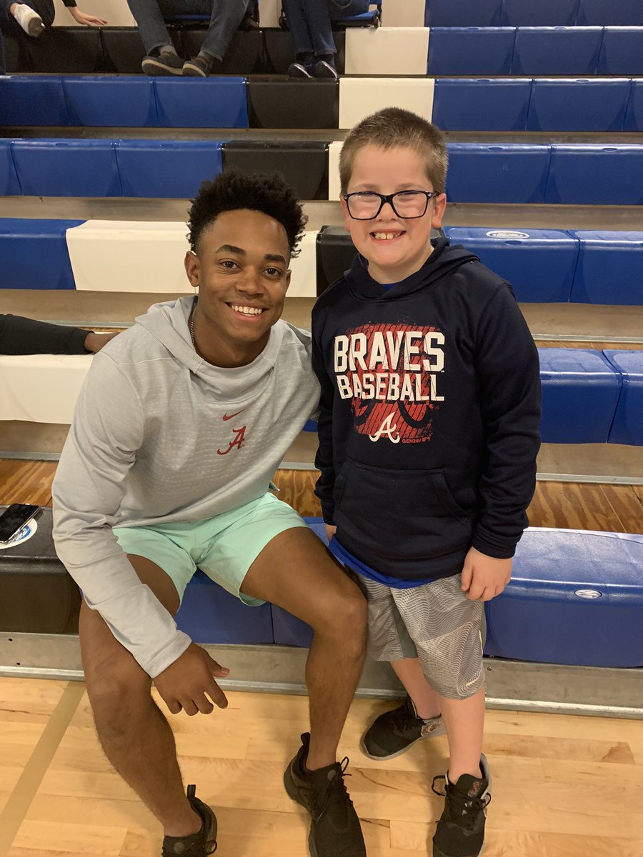 Any time you get to see a @Gtownhoopers dub and your all time favorite player I would say it’s a good day!!!! Shout out to <a href="/niksorrell/">Nik Sorrell</a> for making this guys night!