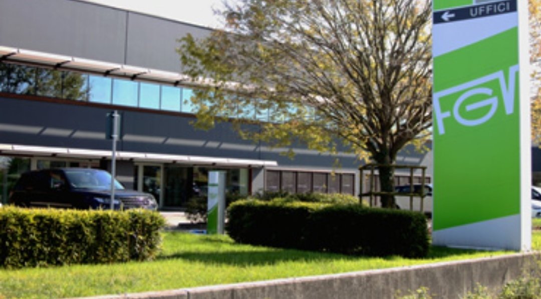 FIMMONZABRLECCO's tweet photo. Elezioni Rsu in Formenti e Giovenzana di Veduggio con Colzano (300 dipendenti);l'azienda produce componenti per mobili. #Soddisfazione per il risultato raggiunto un grazie ai delegati rieletti #Andrea ed #Elio ed un benvenuto ad #Antimo che viene eletto anche #Rls . https://t.co/ecH259t8E8