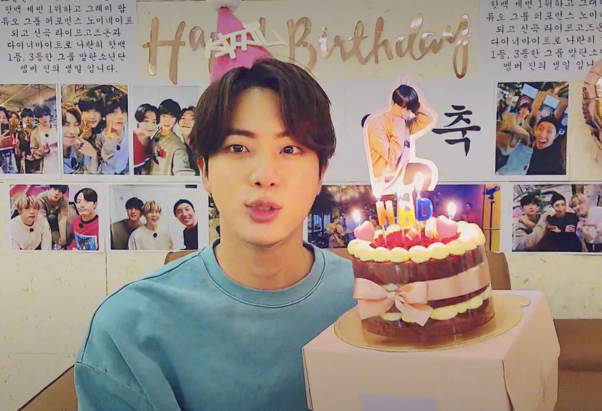 Reb_ARMY's tweet photo. Happy birthday Jin! #HappyJinDay 💜 https://t.co/vdOKjxQj2n