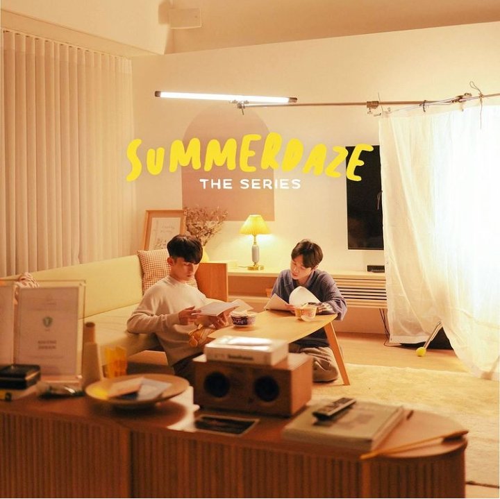 sorrowrowrow's tweet photo. They're close to the end of their crowdfunding campaign and we're near to the first BL series of Singapore, i can't waiiit 🥺❤️

You can still support them through this link:
https://t.co/w0F7aqTIIl 

#SummerdazeTheSeries https://t.co/qAZfBztFOM