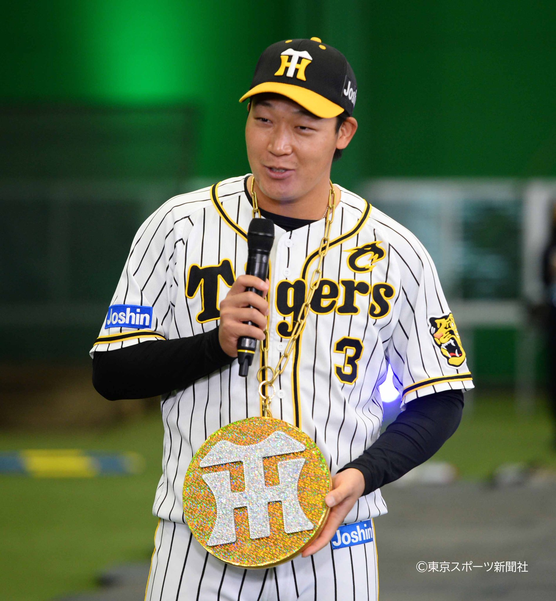 阪神タイガース☆2022ボブルヘッド付チケット☆#8 佐藤輝明選手、#50