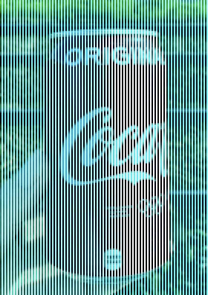 There is no red in this image. Your brain is filling it in 🙃