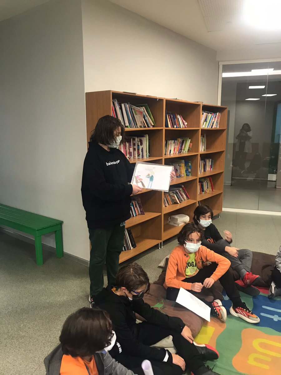 6. sınıf öğrencilerimizle birlikte Türkçe dersi kapsamında okuma çemberi etkinliği yaptık. Okuduğumuz kitaplardaki görevlerimizi birbirimizle paylaşarak kitaplardaki gizli kalmış sırları keşfettik.🧐 <a href="/DogaOkullari/">Doğa Koleji</a> <a href="/cubukcu_tulay/">Tülay Cubukcu</a>