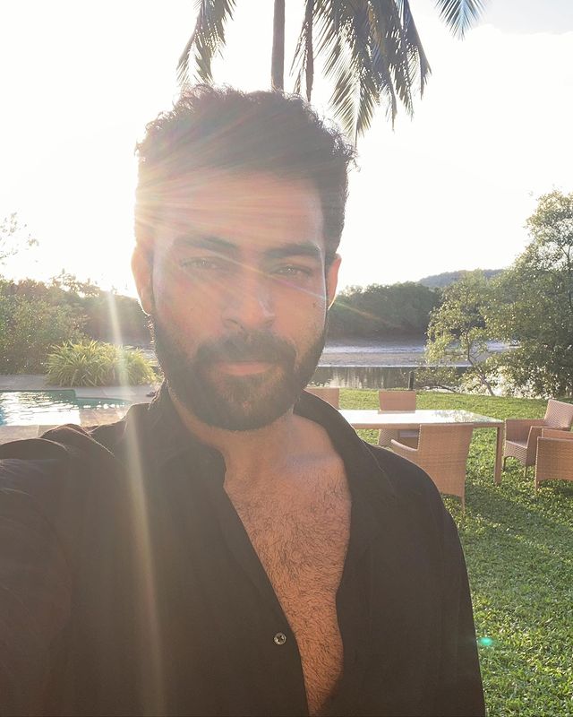 Here's a pic of #VarunKonidela to brighten your day. Literally ! ☀️

@IAmVarunTej #Ghani