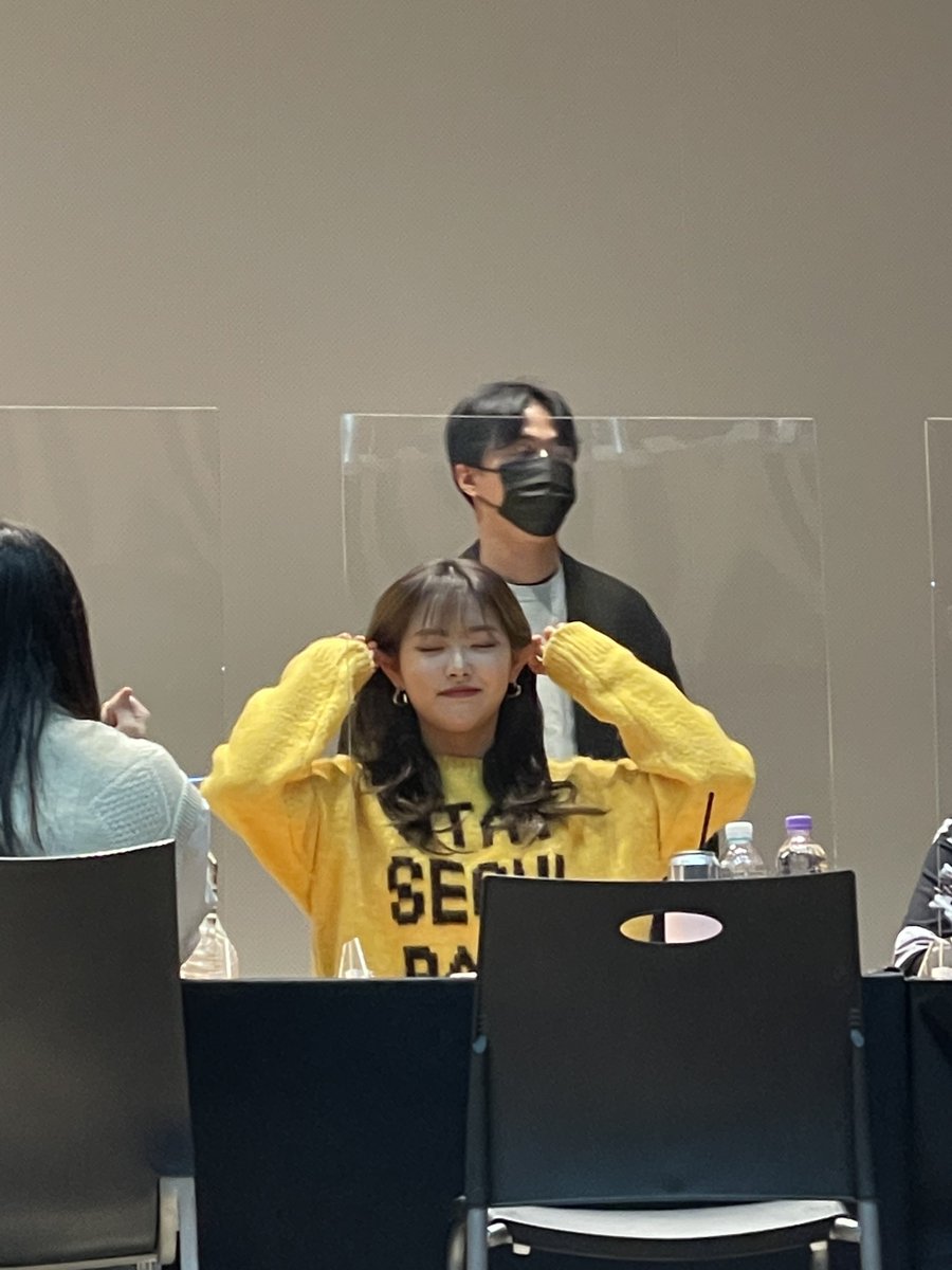 HADORI__'s tweet photo. 혜주야 나 내려가면 귀잡는 포즈 한번만 해줘☺️ https://t.co/WWGjsT7yuQ