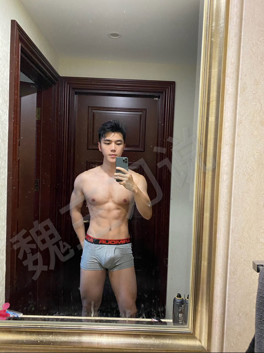 #安德玛 不想去健身