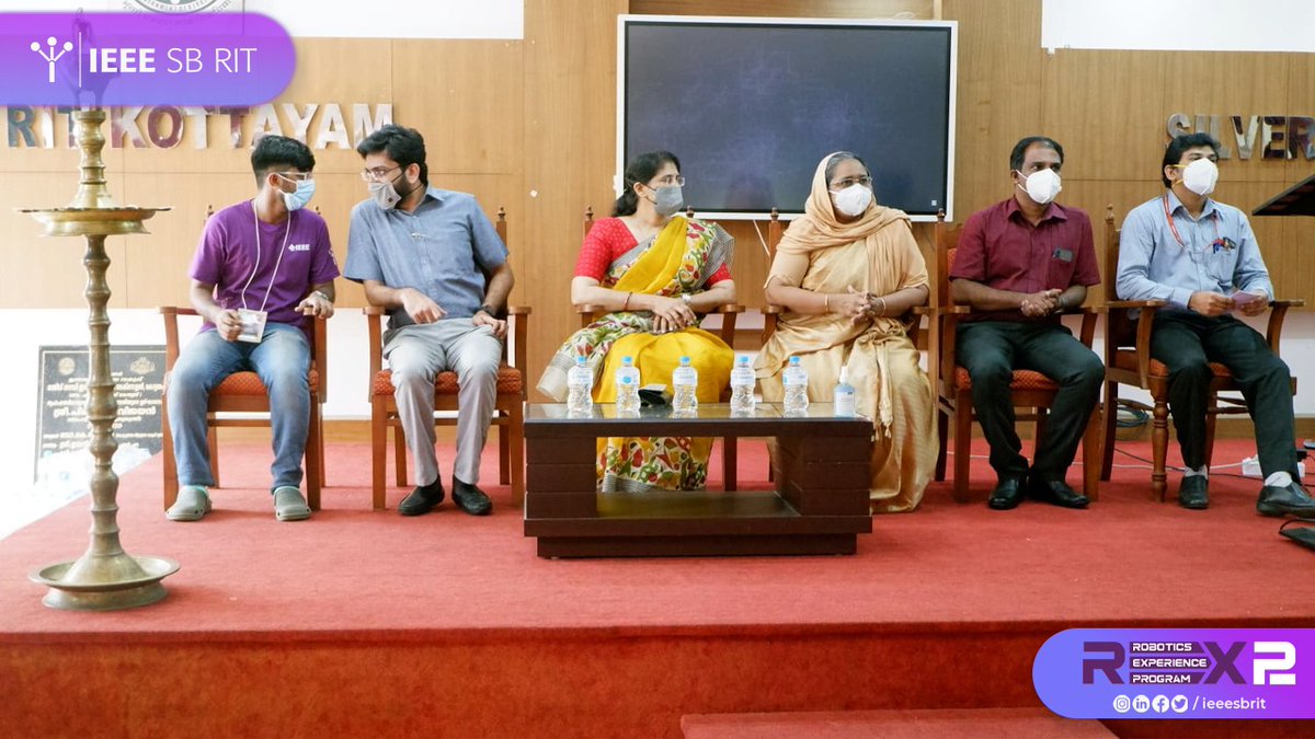 ieeesbrit's tweet photo. REX 2.0 | DAY 1
#ieee #ieeesb #joyofvolunteering #ieeevolunteering #ieeekeralasection #ieeekeralayp #ieeeindia #ieeepiekerala #ieeesbrit #ieeeraskeralachapter #ieeevolunteer #rex2.0 https://t.co/KHpyuodfBK