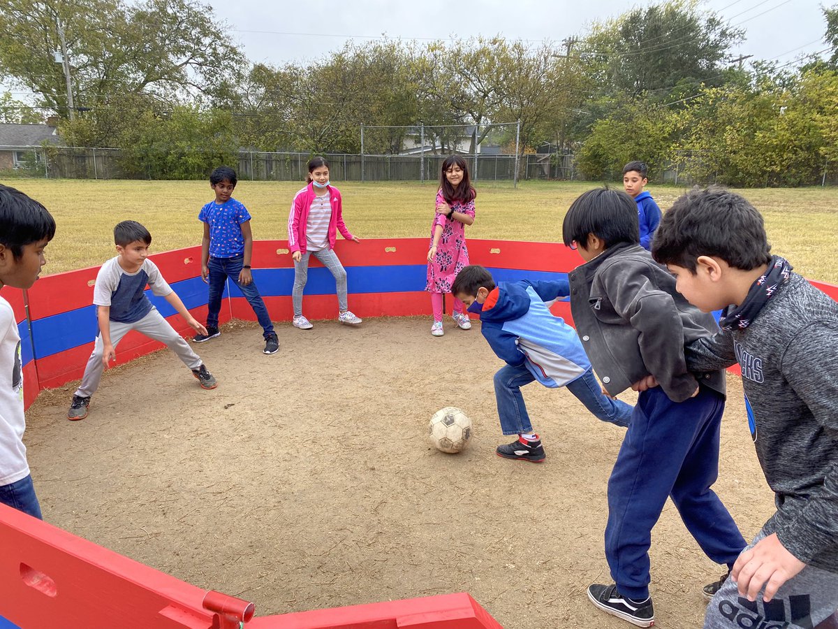 dodds_ms's tweet photo. Ended up alone at recess today because it was a bit rainy and I didn’t get the memo🤭 - but it didn’t stop my kids from getting in some good games of Gaga ball!!⚽️🌦 https://t.co/1djS7phlXK