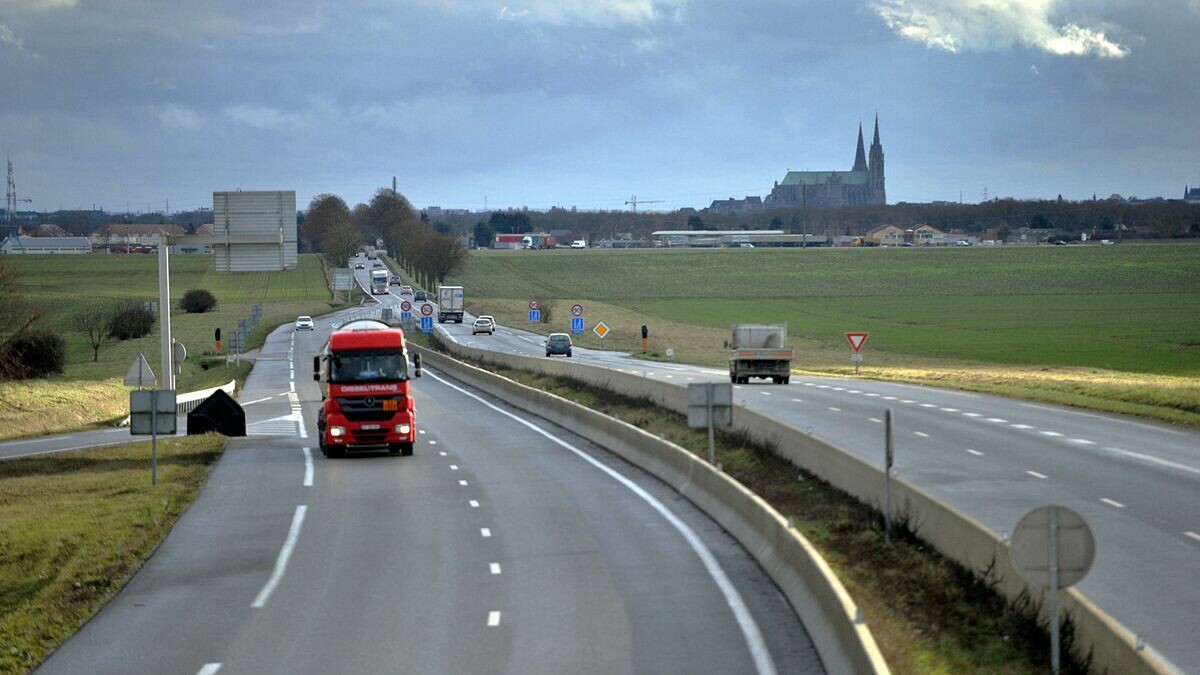 lp_materre's tweet photo. «Nous ferons tout pour freiner le projet» : au nord-est de Chartres, le projet d’autoroute A154 hérisse les habitants
➡️ https://t.co/5jW7WeenmJ https://t.co/yrcPNoqxdf