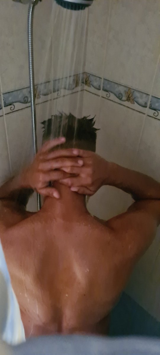 Παίρνοντας μάτι το αγόρι μ να φρεσκάρετε για παιχνιδάκια 😜