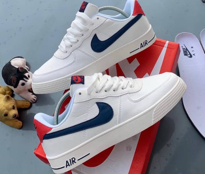 tenis nike big swoosh