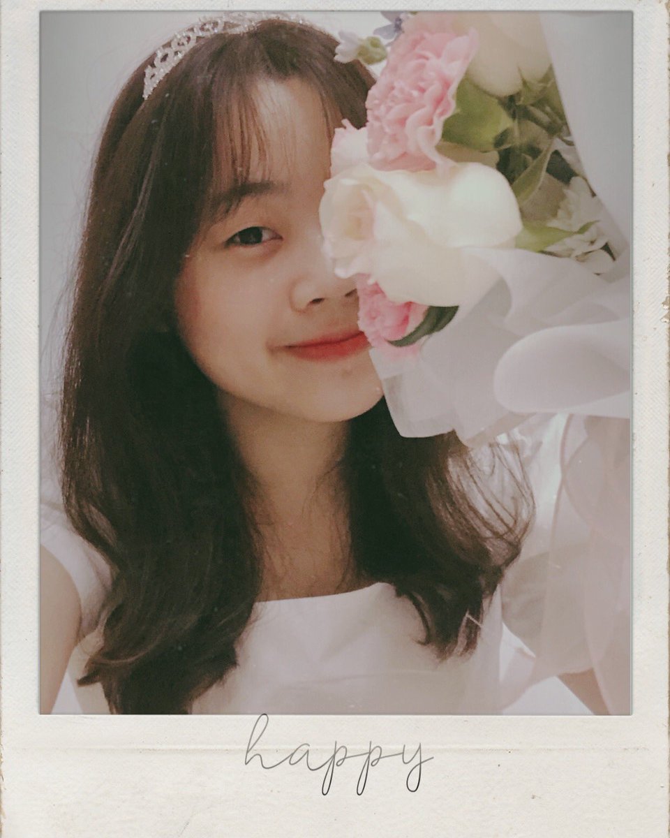 _decembernight's tweet photo. ʜᴀᴘᴘʏ ʙɪʀᴛʜᴅᴀʏ ᴛᴏ ᴊɪɴ &amp; ᴍᴇ ♡´･ᴗ･`♡
.
.
.
和你一起度过的第五个生日 🧁🌷@BTS_twt https://t.co/jwDNNNICCf