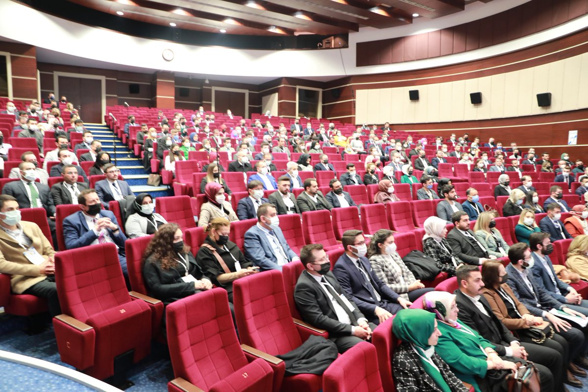 AK Parti Genel Merkez Seçim İşleri Başkanlığı (@gmsecimisleri) on Twitter photo "Sayın Cumhurbaşkanımız güçlü Türkiye için gecesini gündüzüne katıyor ama ne yazık ki muhalefet partilerinin böyle bir derdi yok." sözleri ile Genel Başkan Yardımcısı <a href="/aliihsanyavuz54/">Ali İhsan YAVUZ</a> Genişletilmiş İl Seçim İşleri Başkanları Toplantısı'nda hitaplarını gerçekleştiriyor. "Sayın Cumhurbaşkanımız güçlü Türkiye için gecesini gündüzüne katıyor ama ne yazık ki muhalefet partilerinin böyle bir derdi yok." sözleri ile Genel Başkan Yardımcısı <a href="/aliihsanyavuz54/">Ali İhsan YAVUZ</a> Genişletilmiş İl Seçim İşleri Başkanları Toplantısı'nda hitaplarını gerçekleştiriyor.