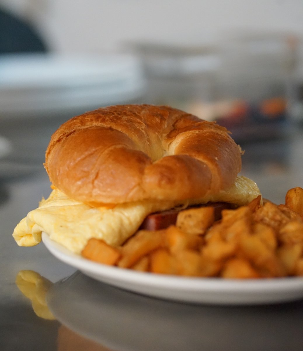 HavasuSprings's tweet photo. Don't feel like making breakfast?  We'll hook you up!  Head on over the to the Springs Restaurant where we serve breakfast 7 days a week!

See you soon! 🥓 🥞 🍳 

#BreakfastWithAView #LakeHavasuBreakfast #ParkerRestaurant https://t.co/VE0eGPDNkq