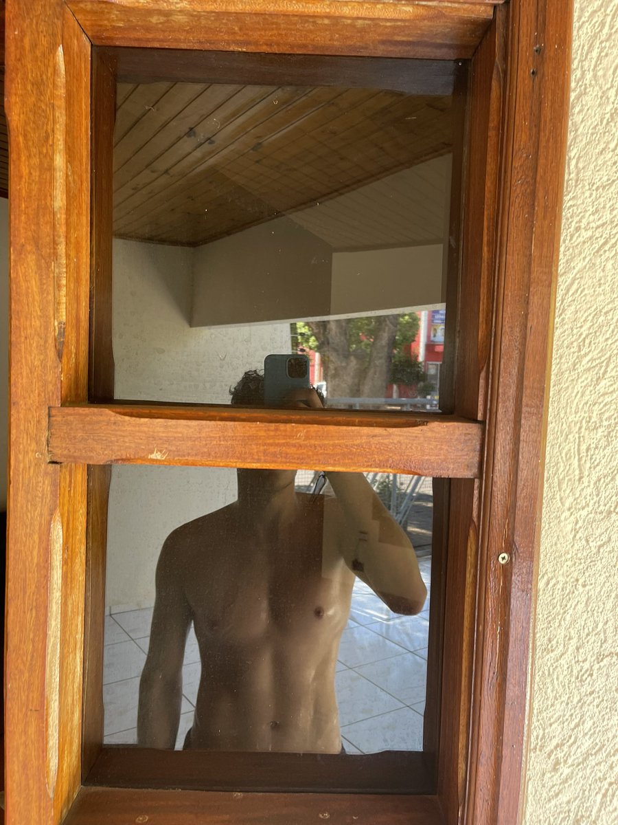 hsuehtam's tweet photo. Me sinto tão gostoso pós treino 🥴 https://t.co/5r4ylDQ4lh