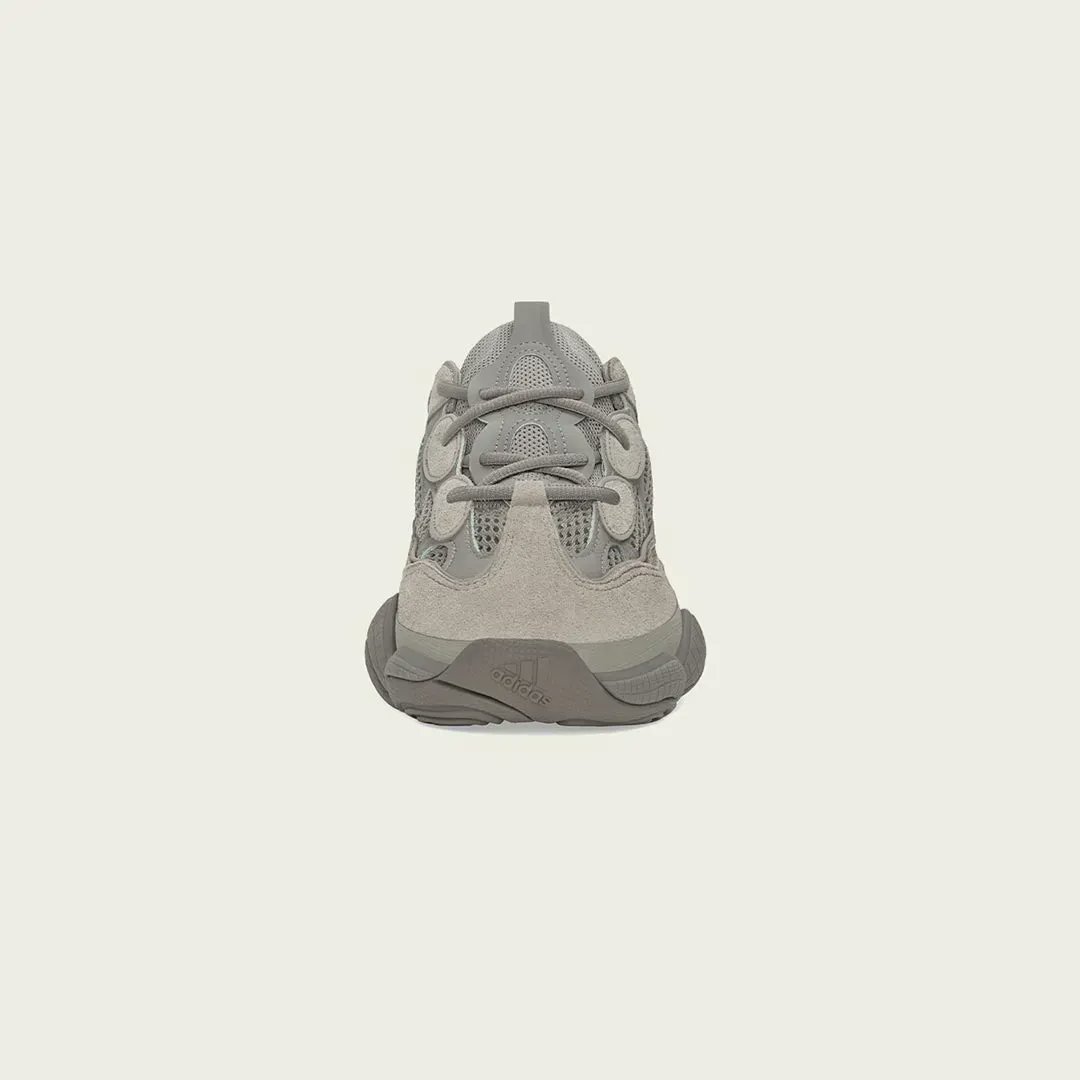 titoloshop's tweet photo. out now 🔥  Yeezy 500 *Ash Grey* by Kanye West  📲  https://t.co/lGfuTE9rqy

sizerun 🏃🏽‍♀️ UK4 (36 2/3) - UK12 (47 1/3)
 🔎  GX3607

#titolo
#yeezy
#yeezy500
#ashgrey
#yzy
#kanyewest
#adidas
#titoloshop https://t.co/ZD9mn5puCD