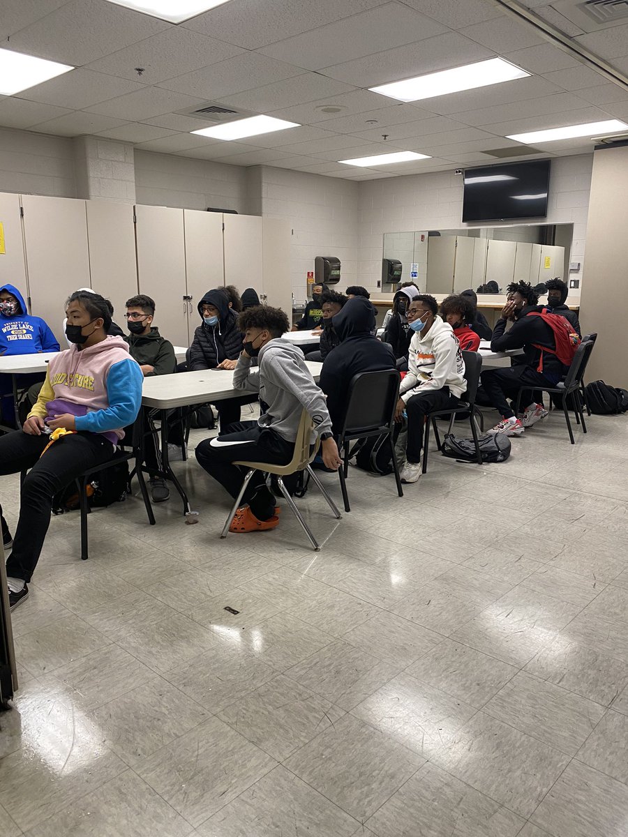 wlhstpp's tweet image. Our Varsity and JV Football players were inspired by our special guests to “Find their Purpose and Create their Path”