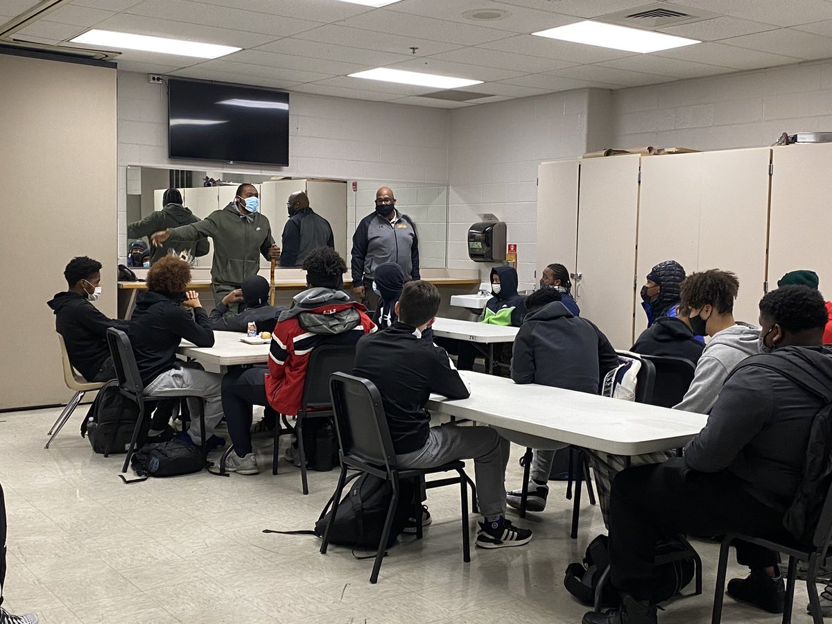 wlhstpp's tweet image. Our Varsity and JV Football players were inspired by our special guests to “Find their Purpose and Create their Path”