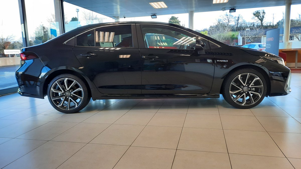 PKAcastlebar's tweet photo. The Toyota Corolla Hybrid Sol. Luxury, Style and the best technology.....for the ultimate Driving Experience. Call in today to view in our showroom, and Order Now for early 2022 Delivery #toyota #corolla #hybrid #builtforabetterworld https://t.co/AHdNeMiCbo