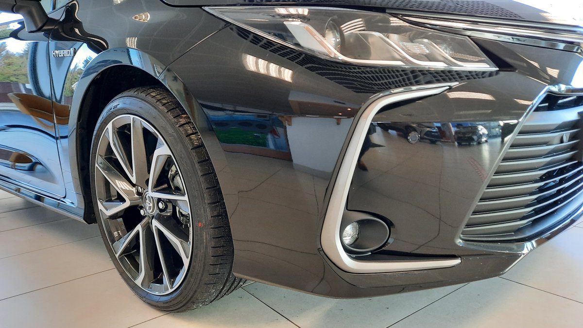 PKAcastlebar's tweet photo. The Toyota Corolla Hybrid Sol. Luxury, Style and the best technology.....for the ultimate Driving Experience. Call in today to view in our showroom, and Order Now for early 2022 Delivery #toyota #corolla #hybrid #builtforabetterworld https://t.co/AHdNeMiCbo