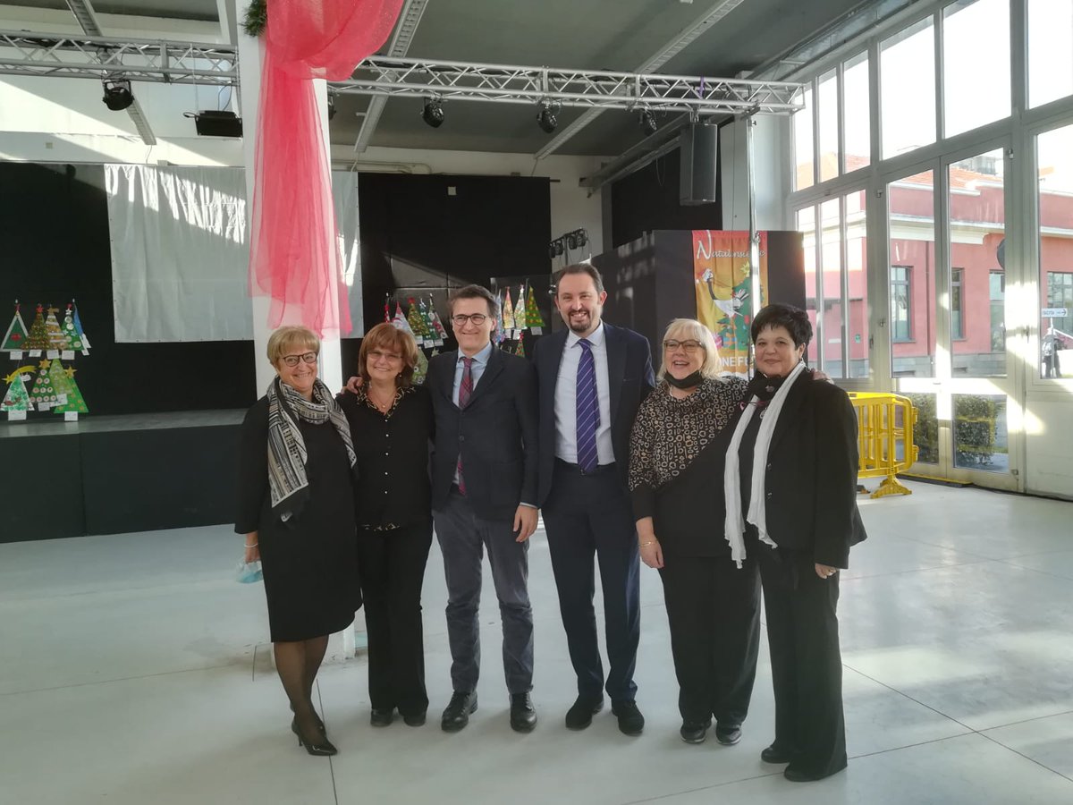 CittaMetroTO's tweet photo. @CittaMetroTO celebra oggi la festa di #SBarbara patrona dei #cantonieri a Grugliasco con il vicesindaco metropolitano #RobertoMontà @roberto_sindaco
e il consigliere metropolitano #AlbertoAvetta insieme alla famiglia della #VIABILITA
Per @twitorino l'assessore @GiannaPentenero https://t.co/omVes6Nklv