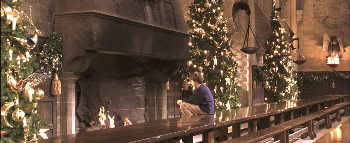 itsmovies's tweet photo. Christmas at Hogwarts really feels like home. https://t.co/cL74v64kzY