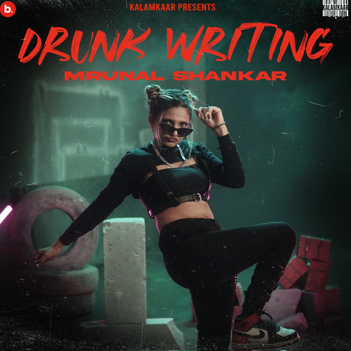 kalamkaarmusic_'s tweet photo. Dropping bars like thunder ⚡ Next one's called 'Drunk Writing' by @Mrunal_Shankar releasing on 7.12.21

#Kalamkaar https://t.co/Fmm8O12TNM