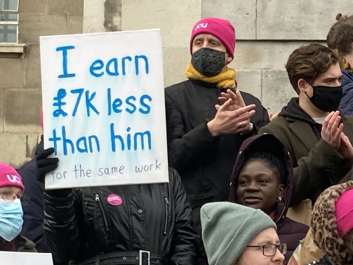 AaronFilms1's tweet photo. ‘I earn £7K less than him for the same work’ #UCUStrikes #usu @ucu #DefendUSS #OneOfUsAllOfUs #FourFights #ucuASOS #WhyImOnStrikey #WhyImStriking #PensionJustice #DownOnThePicketLine #DownByThePicketLine https://t.co/h8xTt2bLB2