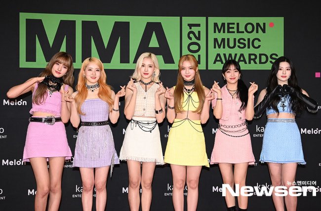 ArabSTAYC's tweet photo. ☆— 📸 صور للفتيات على السجاده الحمراء :
STAYC AT MMA 2021
#STAYC_MMA2021
#STAYConMMA https://t.co/3ZaN0TMl8S
