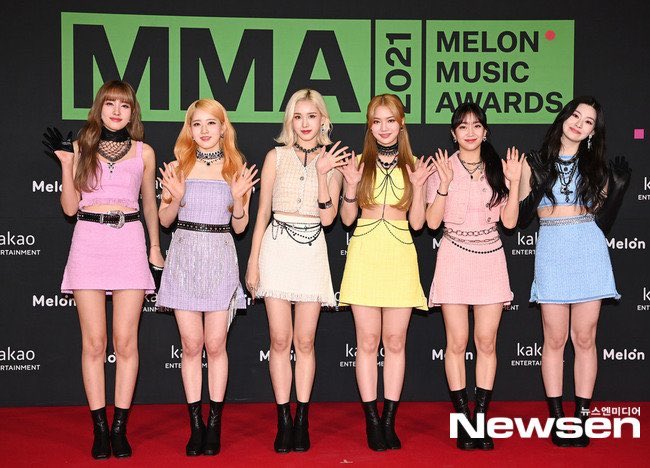 ArabSTAYC's tweet photo. ☆— 📸 صور للفتيات على السجاده الحمراء :
STAYC AT MMA 2021
#STAYC_MMA2021
#STAYConMMA https://t.co/3ZaN0TMl8S