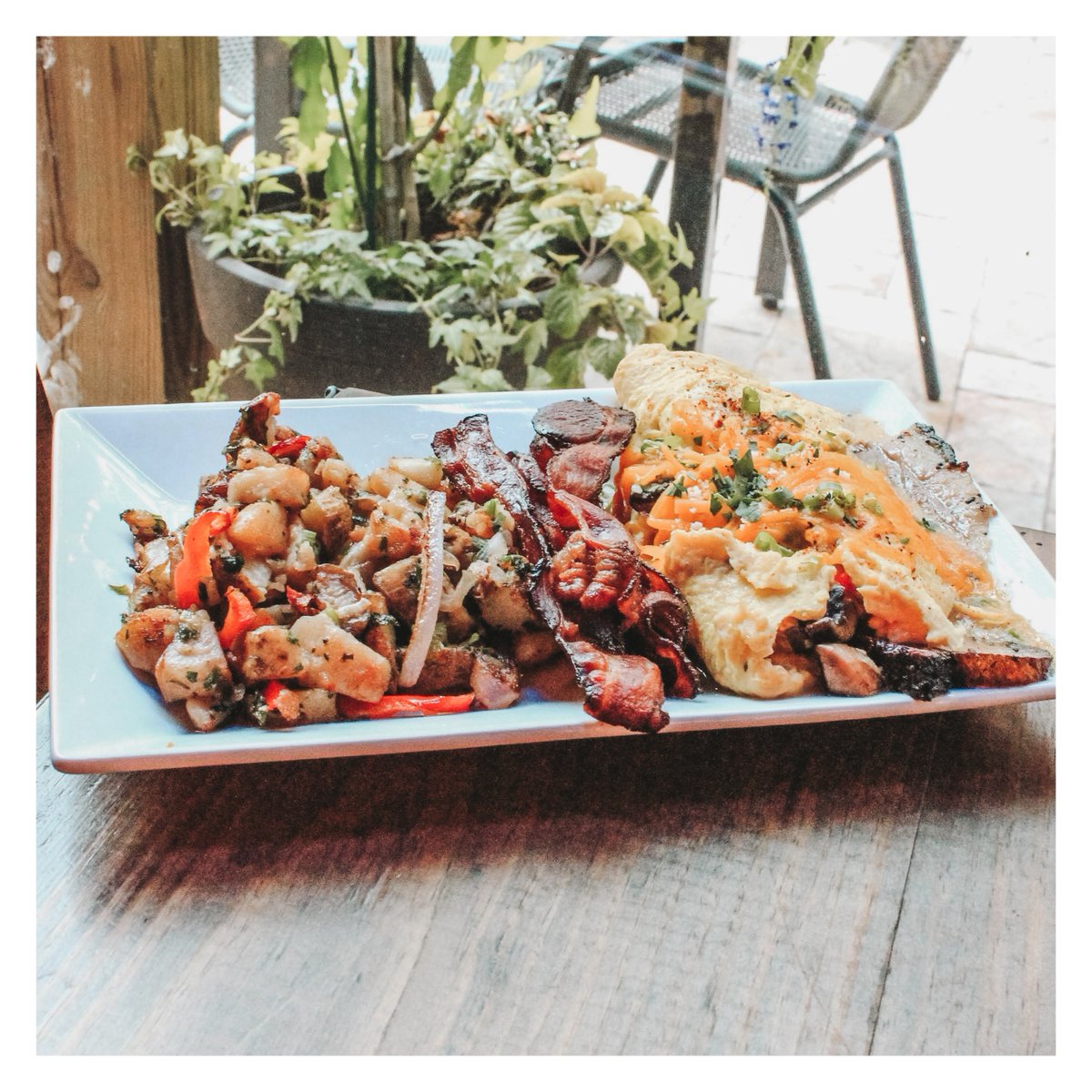 OAKDBBQ's tweet photo. Early bird gets the bacon 🥓  Weekend brunch 8am - 2pm | Saturday &amp; Sunday!

#BBQTACOS #DallasBBQ #BreakfastTacos #BBQBreakfast #BBQSnob #SMU #BrisketTacos #BaconEggsTacos #BBQBaseCamp https://t.co/8MGb0VlguD