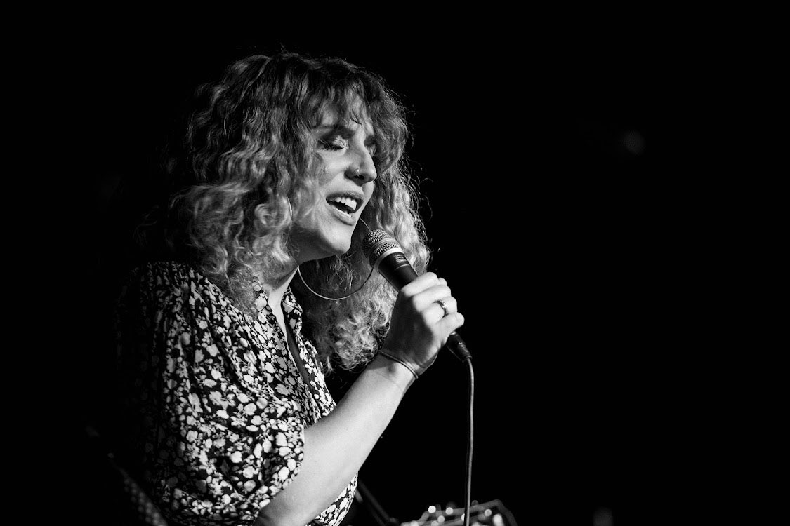 Can’t wait to come and sing at one of my favourite venues in the UK tonight with my band - @Sage_Gateshead 

With support from <a href="/sailmakeruk/">Sailmaker</a> &amp; <a href="/robbiecavanagh/">Robbie Cavanagh</a> 

Tickets available here:

sagegateshead.com/whats-on/laure…

📸: @efsb