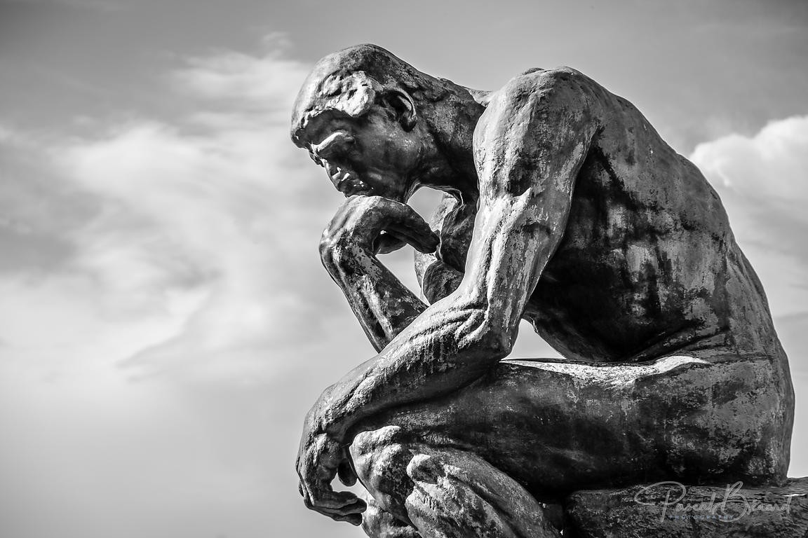 tuCpakoa's tweet photo. Les gens passent ~50% de leur temps éveillé à penser à autre chose que ce qu'ils font sur l'instant, et ce vagabondage mental rend généralement malheureux. L'humain pense au passé, au futur, mais rarement à l'instant présent, ce qui a un coût émotionnel.

https://t.co/3e7uoCGZ7y https://t.co/TjxeeI2nu4