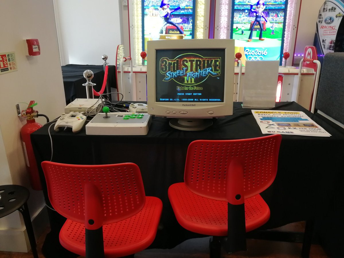 Here's a preview of our 3rd Strike #Dreamcast VGA set up for this Sunday's CBC fighting games meet up! Tickets link below 👇
square.link/u/SoACrhyL

#southampton #FGC #local #streetfighter #SF3S